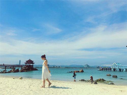 娱乐718.吃瓜三亚,揭秘718吃瓜狂欢背后的精彩故事